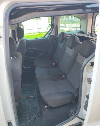Peugeot Partner cena 39999 przebieg: 208000, rok produkcji 2016 z Proszowice małe 529